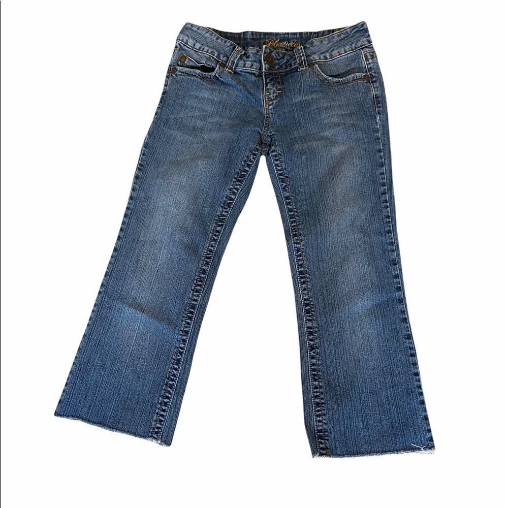 BLUENOTES Kate Low Rise Cropped Light Wash Denim